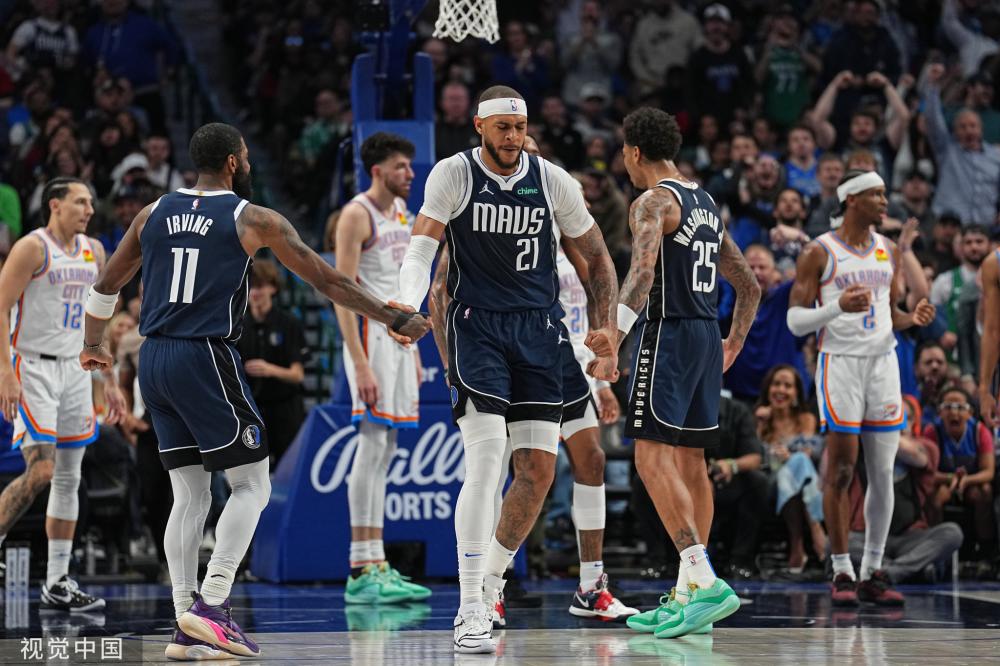 戴维斯面临 戴维斯面临