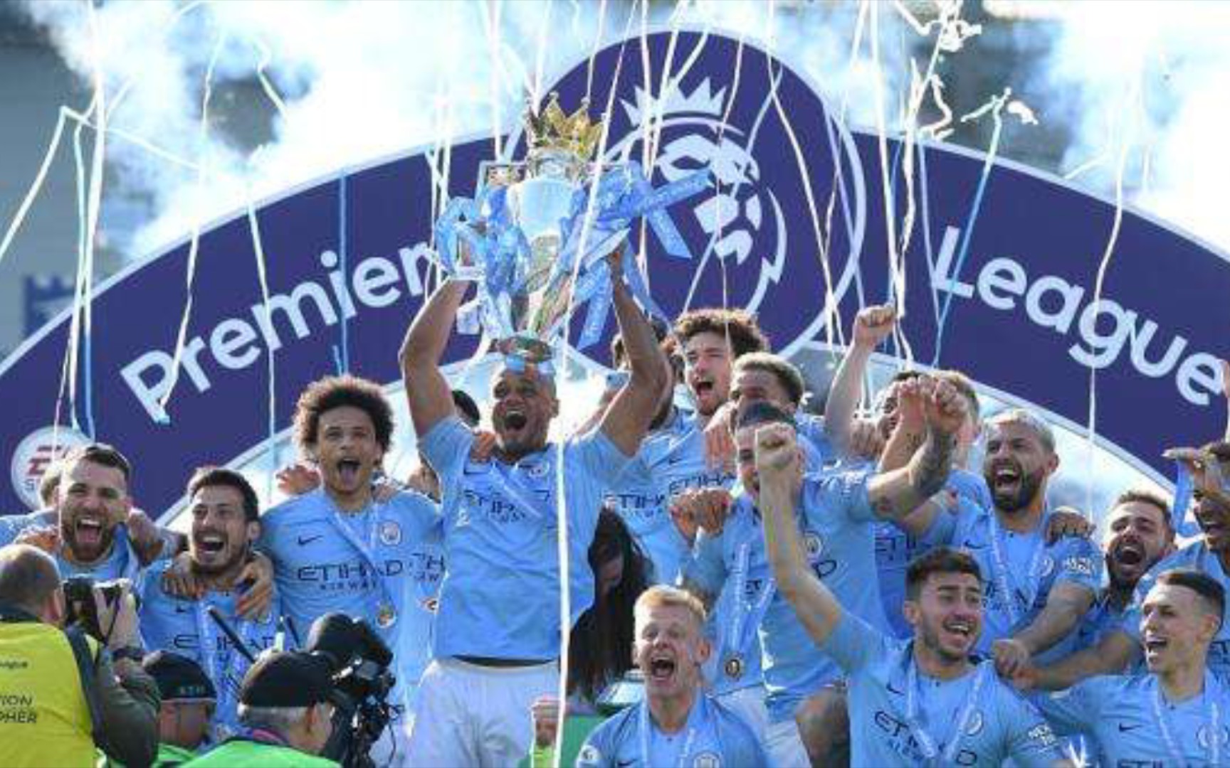 教练以其 教练以其